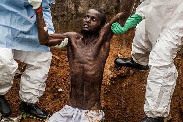 Kızılhaç: Ebola ile mücadelede milyonlarca dolar çalındı