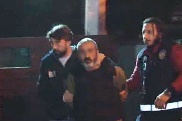 İstanbul'da cani baba anneyi arayıp 'Çocuğu öldürdüm' demiş