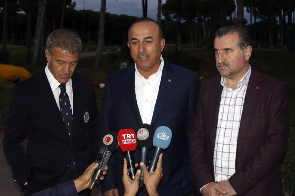 Rusya'nın YPG'yi Suriye toplantısına çağırmasıyla ilgili konuştu