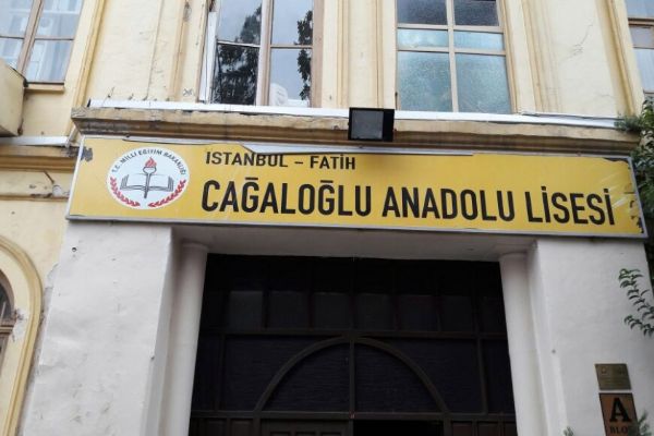 Proje okul Cağaloğlu Lisesi başarısıyla dikkat çekiyor