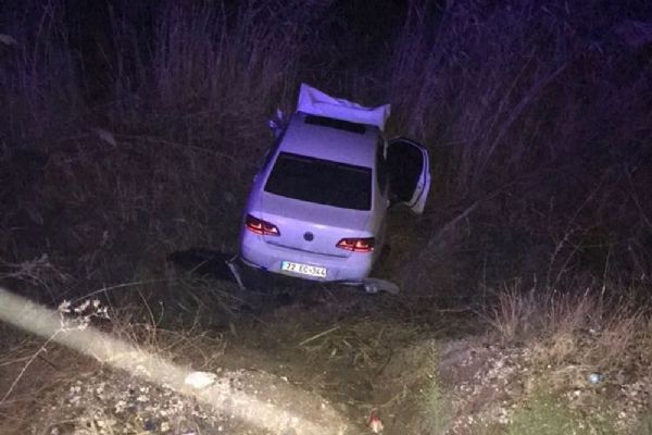 Batman'da otomobil traktöre çarptı: 6 kişi yaralandı
