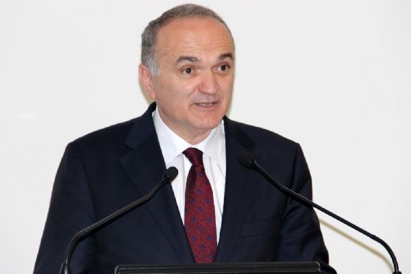 Faruk Özlü'den cam filmi yasağı açıklaması