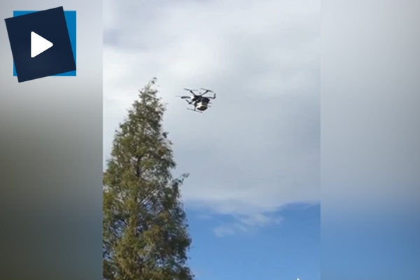 Drone insanların üzerine böyle düştü