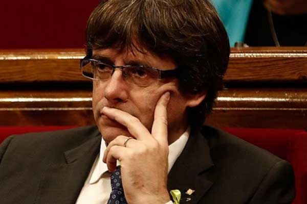 Puigdemont Avrupa'dan yardım istedi