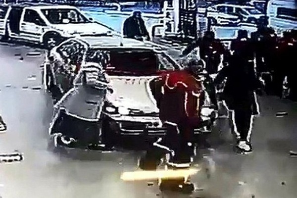 Gazileri darbeden şahısların terör bağlantısı araştırılıyor