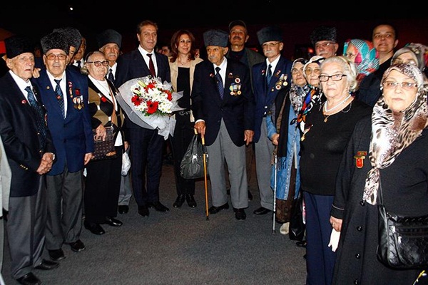 Kore gazileri Ayla'yı izledi