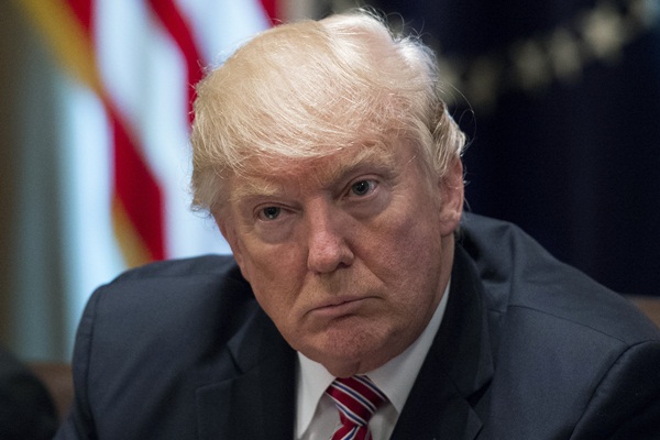 Donald Trump'tan bireysel silahlanmaya destek