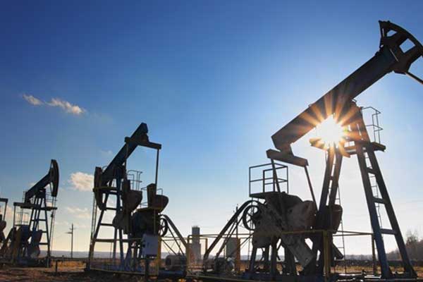 ABD petrol fiyatları tahminini yükseltti