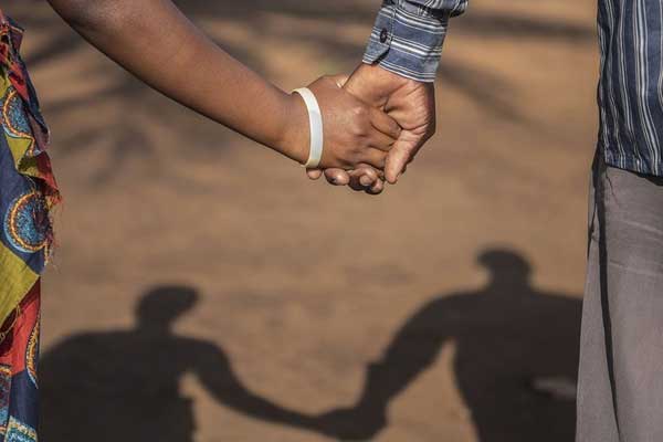 Burundi'den sevgililere yıl sonuna kadar süre