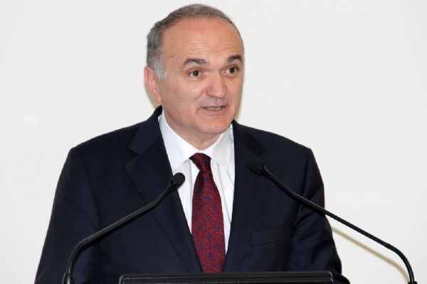 Faruk Özlü'den sanayi üretim endeksi açıklaması