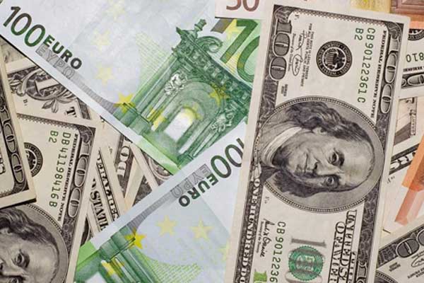 Dolar 10 ayın zirvesinde!