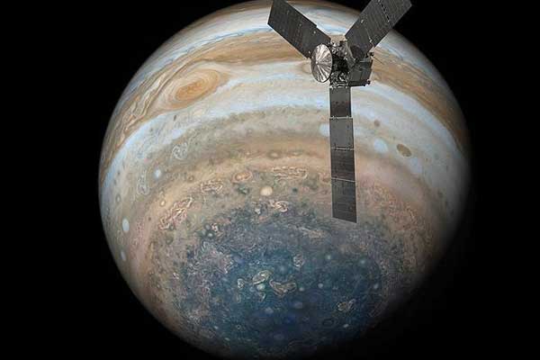 NASA Jüpiter'in yeni görüntülerini paylaştı