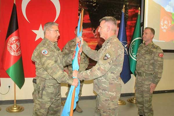 Afganistan'daki Türk askeri birliğinde görev değişimi
