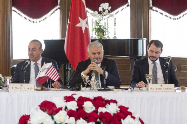 Başbakan Binali Yıldırım kanaat önderleriyle bir araya geldi