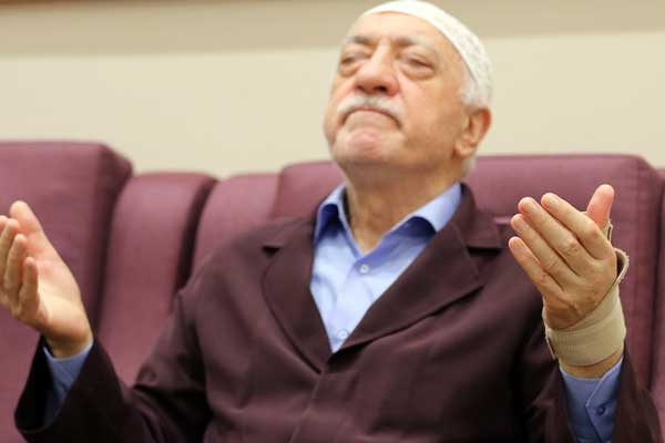 53 ülkede darbe güzellemesi