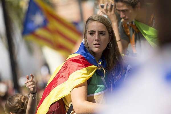 '2 binin üzerinde şirket Katalonya'yı terk etti'