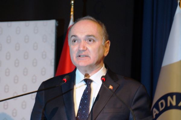 Faruk Özlü'den 'yerli otomobil' açıklaması