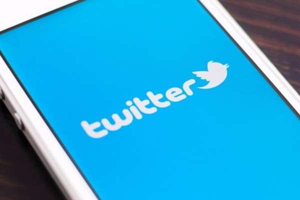 Twitter 'mavi tik' hizmetini durdurdu