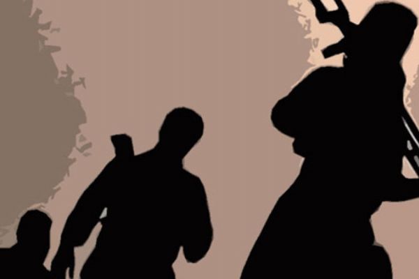 Diyarbakır'da 1'i ölü 3 terörist ele geçirildi