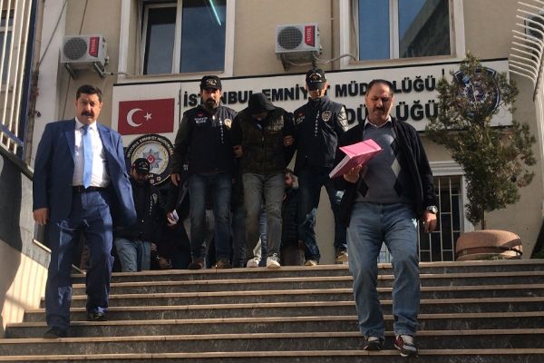 Diyarbakır'da kendisini dolandıran teknisyeni kaçırıp ağır yaraladı