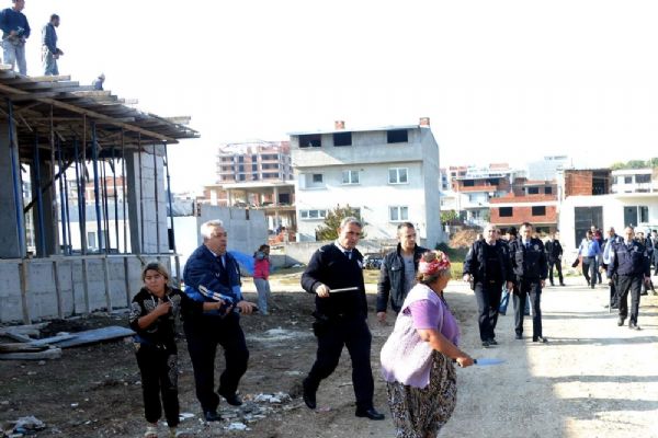 Bursa'da yıkım gerginliği: Bıçakla direndiler