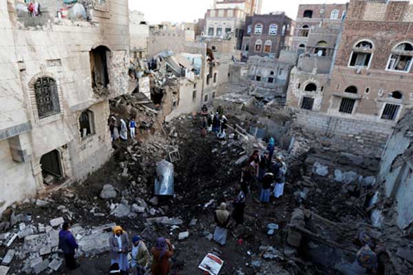 Suudi Arabistan Yemen'i vurdu!