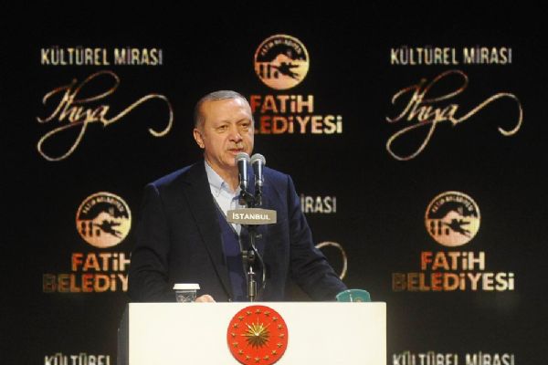 'Tarih ve kültür cellatları kol geziyor'