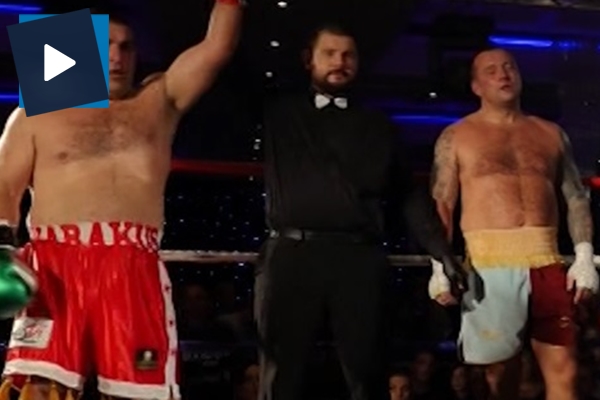 Altın Kemer Türk boksör Durmuş Karakuş'un