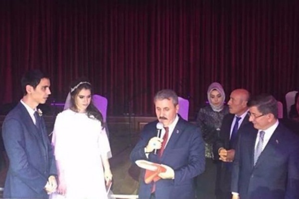 Muhsin Yazıcıoğlu'nun oğlu evlendi