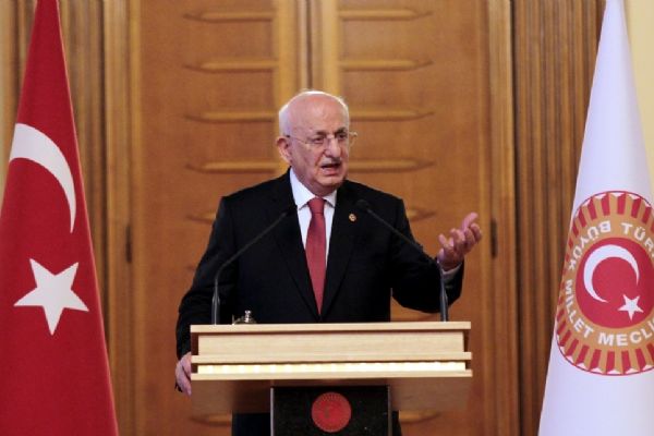Kahraman meclis başkanlığı için yine aday oldu