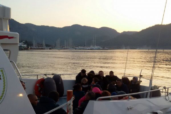 Ege'de 45 kaçak göçmen yakalandı