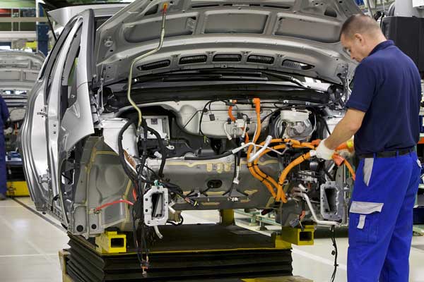 Otomobil üretimi 10 ayda yüzde 27 arttı