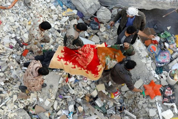 Ölü sayısı 530'a yükseldi