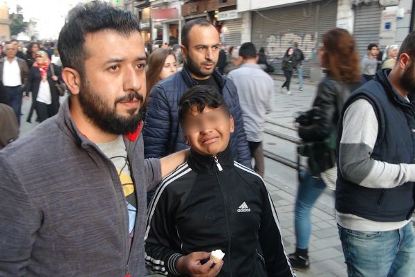 Taksim Meydanı'nda dilenci operasyonu