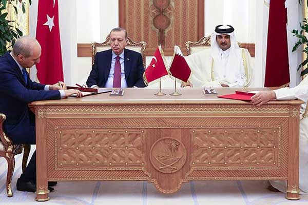 Cumhurbaşkanı Erdoğan Katar'da imza törenine katıldı