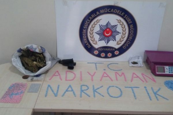 Adıyaman'da uyuşturucu hap ve esrar ele geçirildi!