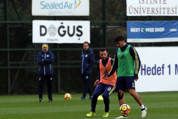 Fenerbahçe'de Sivasspor mesaisi sürdürdü