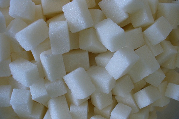 Bir yıl boyunca şeker yemeyen kadının başına gelenler