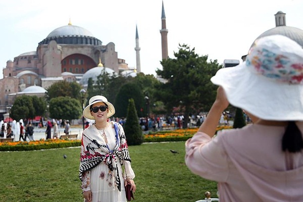 İstanbul'a 10 ayda 9 milyon yabancı turist geldi