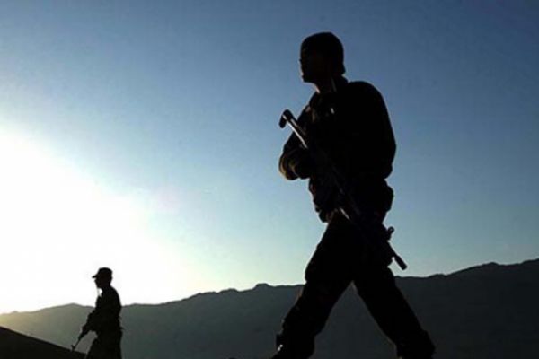 Diyarbakır’da 2’si ölü 3 terörist etkisiz getirildi