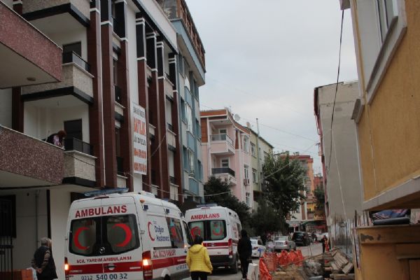 Avcılar'da oda sanarak adım attı, asansör boşluğuna düştü