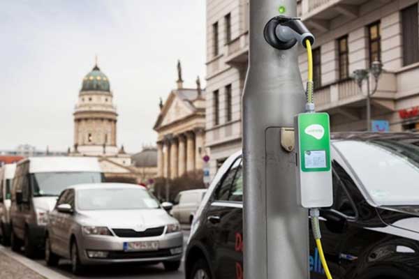 Elektrik direkleri şarj istasyonları oluyor