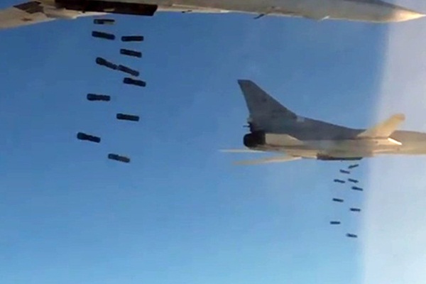 Rusya IŞİD mevzilerini bombaladı