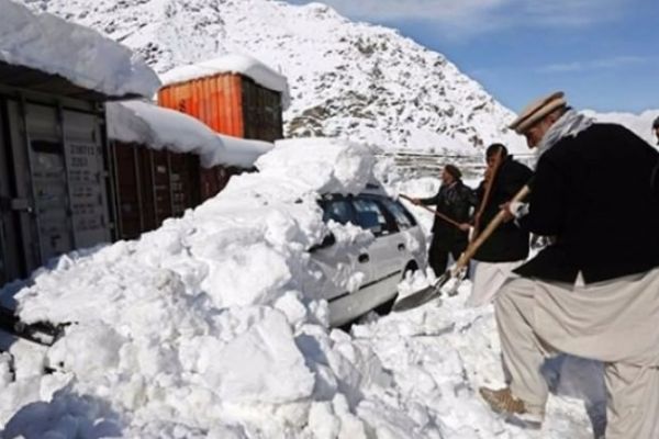 Afganistan'da çığ faciası: 10 kişi öldü