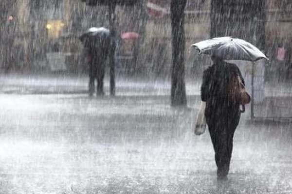 Tekirdağ'da sağanak hayatı olumsuz etkiledi