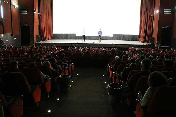 'Buğday' filmi sinemaseverlerle buluştu