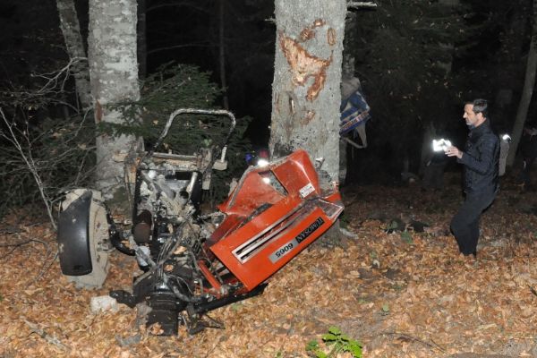 Traktör uçuruma yuvarlandı: 2 kişi öldü