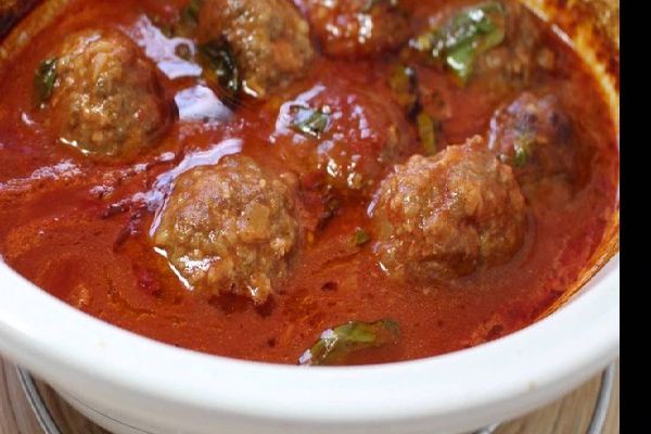 Domates soslu köfte tarifi