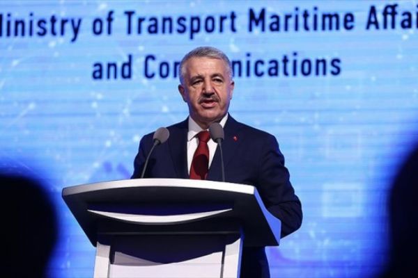 Ahmet Arslan: Türkiye e-ticaret cirosu bir yılda yüzde 20'nin üzerinde büyüdü