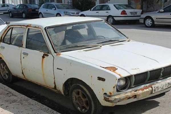 Park ettiği arabasını 20 yıl sonra aynı yerde buldu